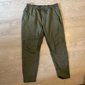 Lulu sweatpants, olive green, XL.